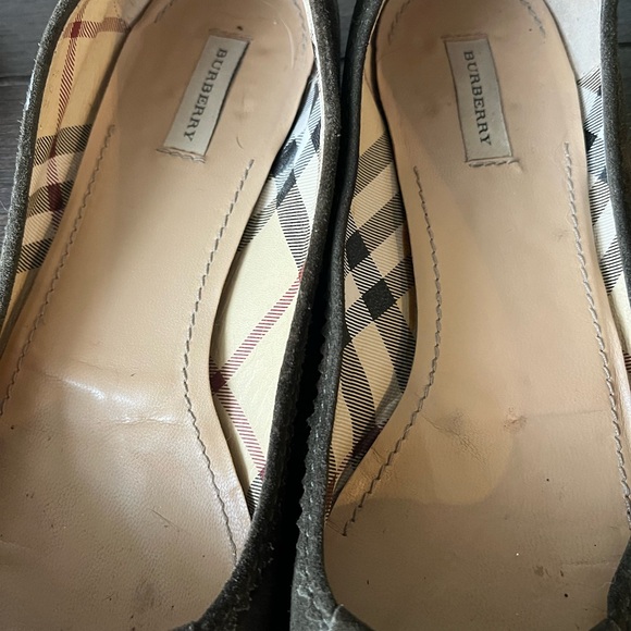 Burberry Olive Suede Ballet Flats Shoes Size 36.5 - Picture 15 of 16